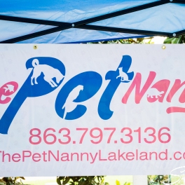 19 Pet Nanny Sign